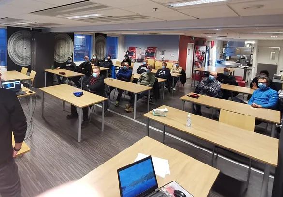 Kuljettajakoulutukset — lähikoulutus käynnissä